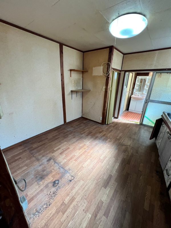 2953二階建て 3DK 遺品整理の事例写真・料金相場【すりーぴーす】による二階建て 3DK の遺品整理の施工事例